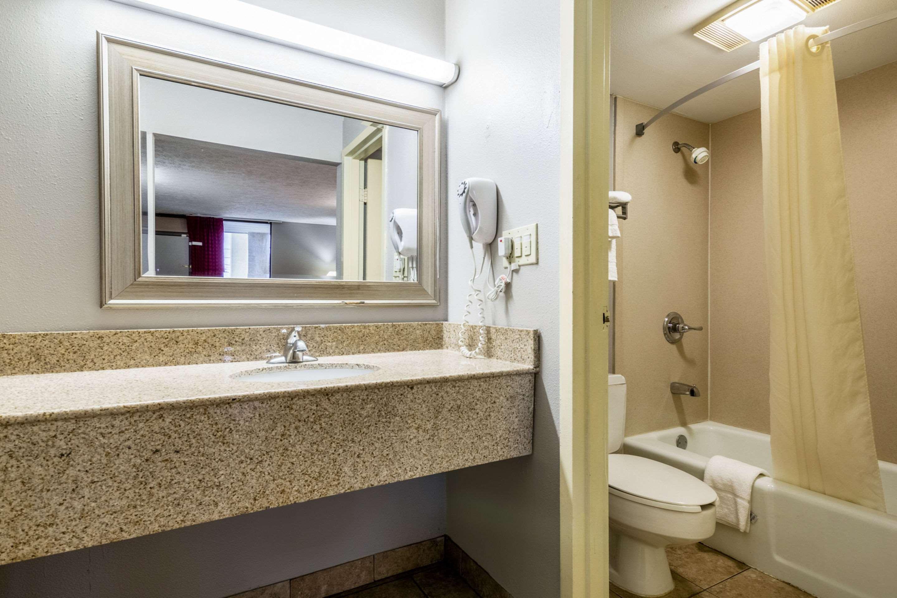 Econo Lodge Seymour Esterno foto