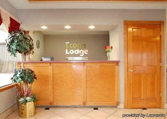 Econo Lodge Seymour Interno foto